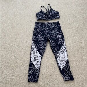 Floral Black & White Sports Bra and Leggings Set